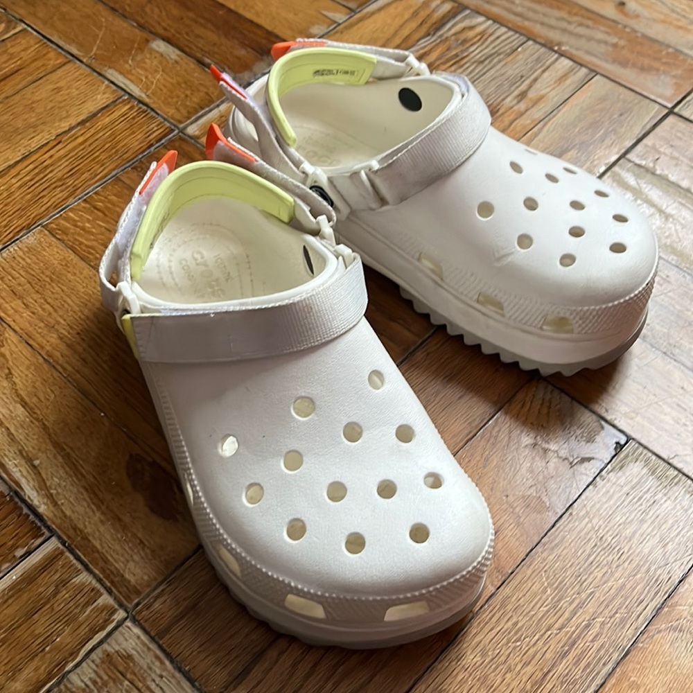 Crocs Classic Hiker Clog Velcro Clog Shoe